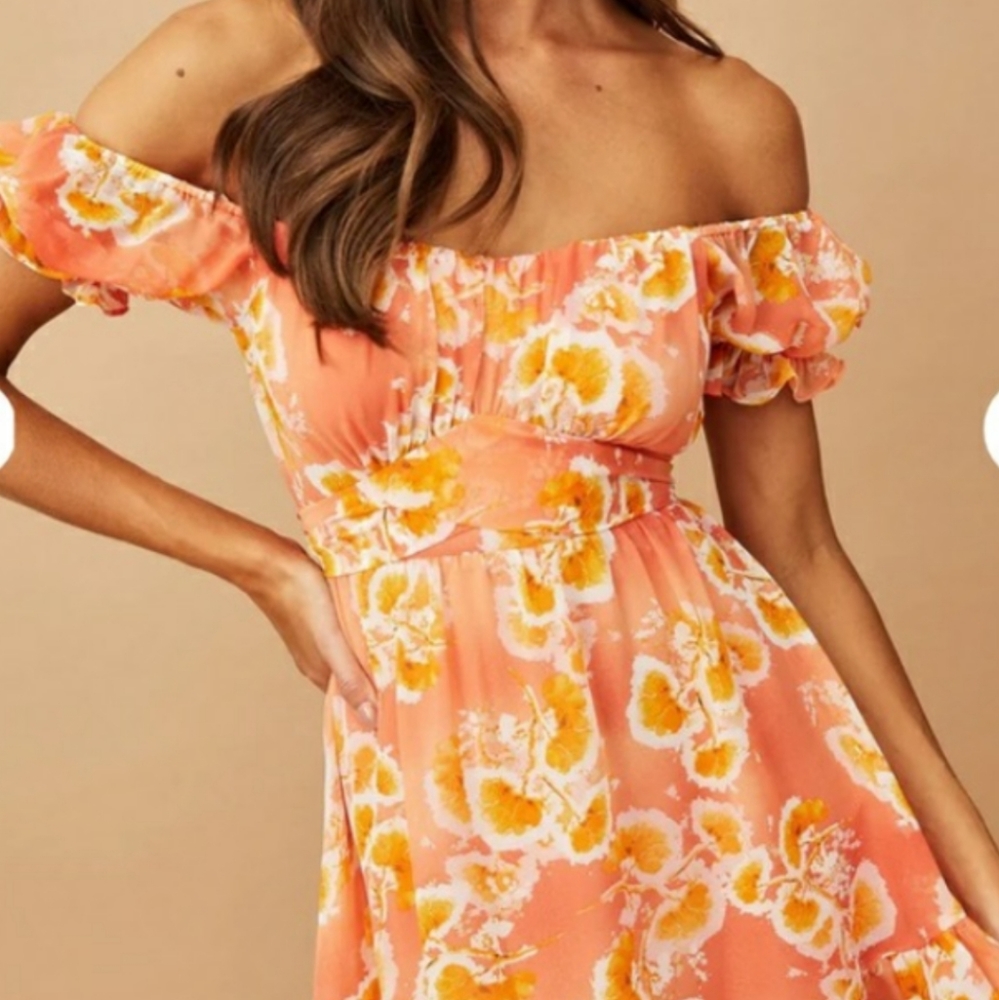 Cheeky Chic Tropic likes its hot dress